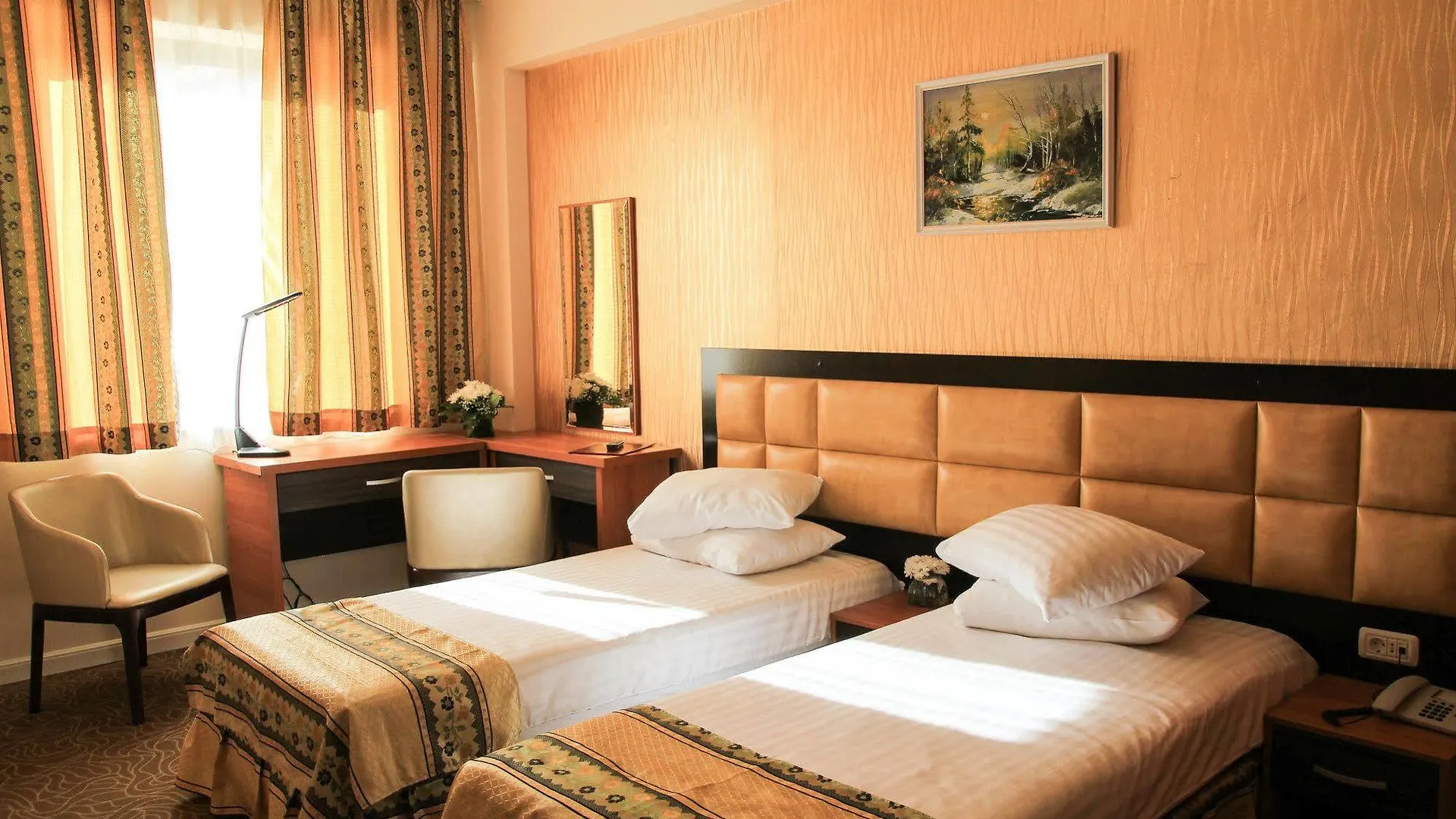 Best Western Hotel Lev Or I Bucureşti 4*,