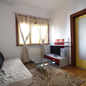 Resedinta Lui Calin - Park Izvor - Old Apartament