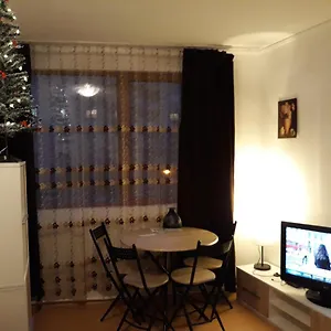 Cozy Central Studio Apartament